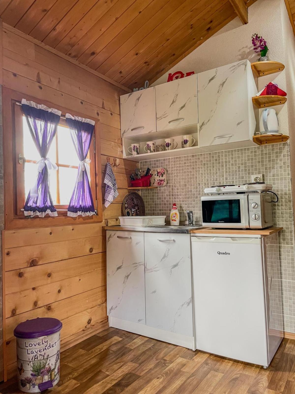 Cottage La Sierra With Jacuzzi Кореница Экстерьер фото