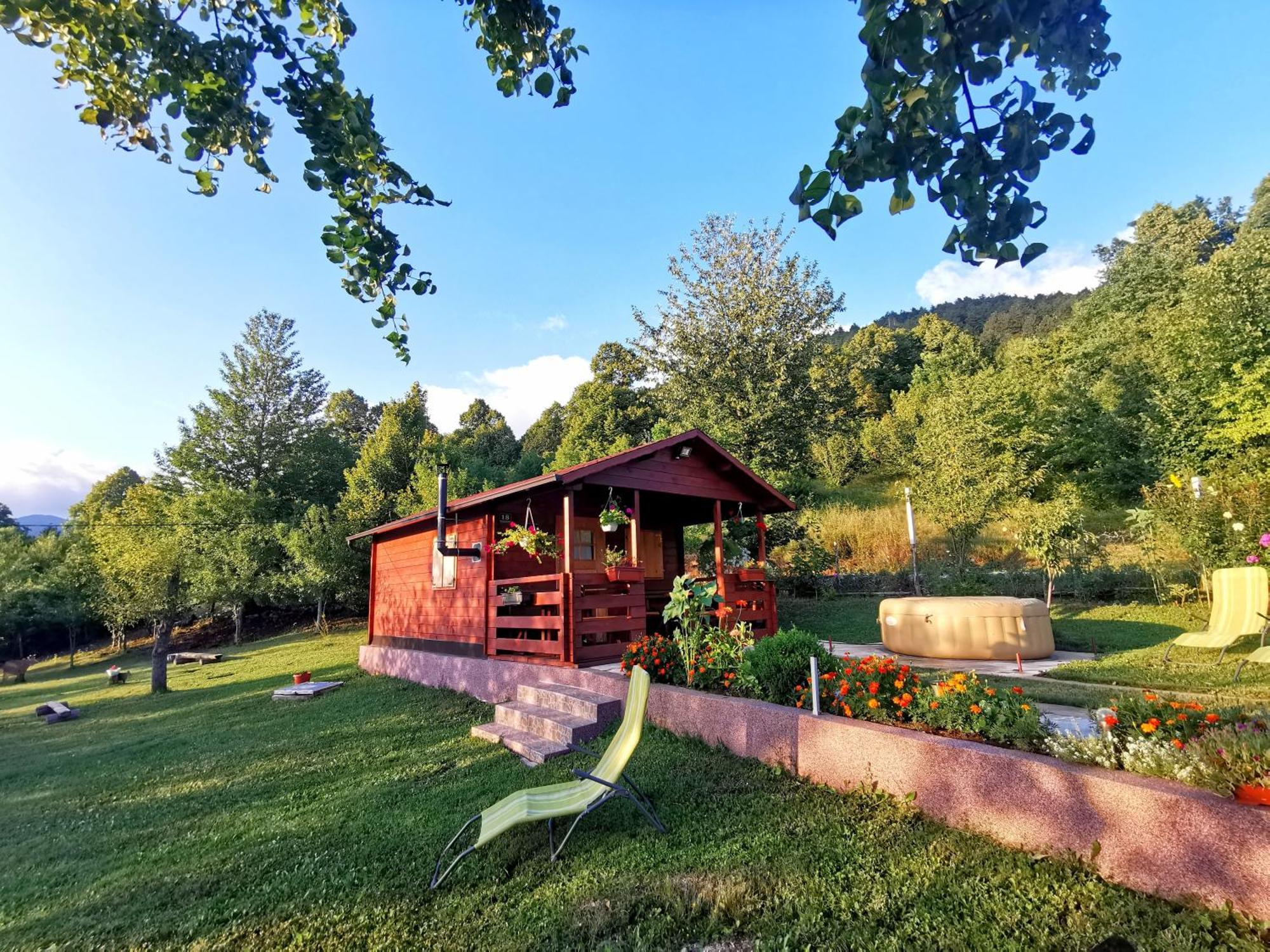 Cottage La Sierra With Jacuzzi Кореница Экстерьер фото