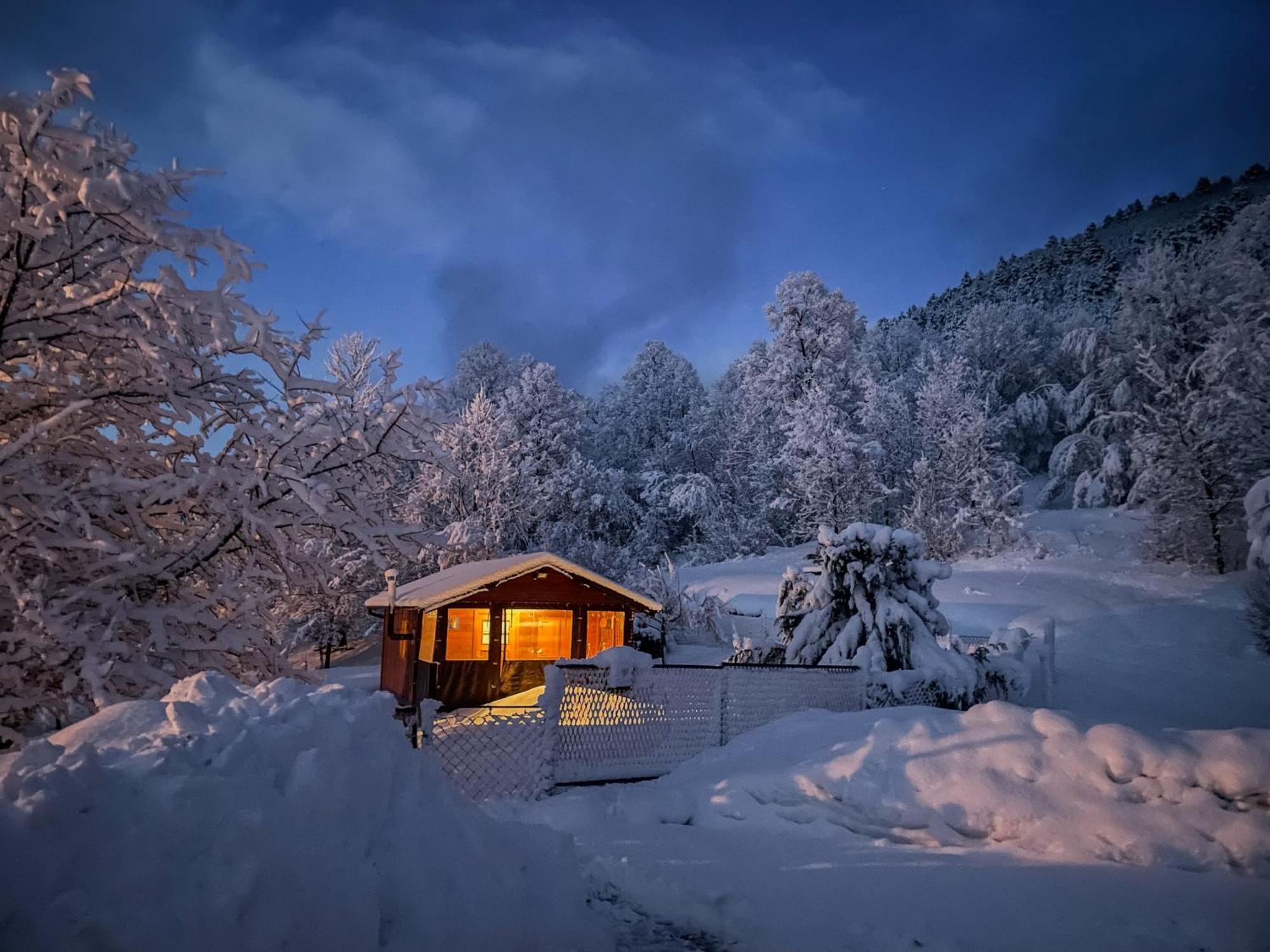 Cottage La Sierra With Jacuzzi Кореница Экстерьер фото