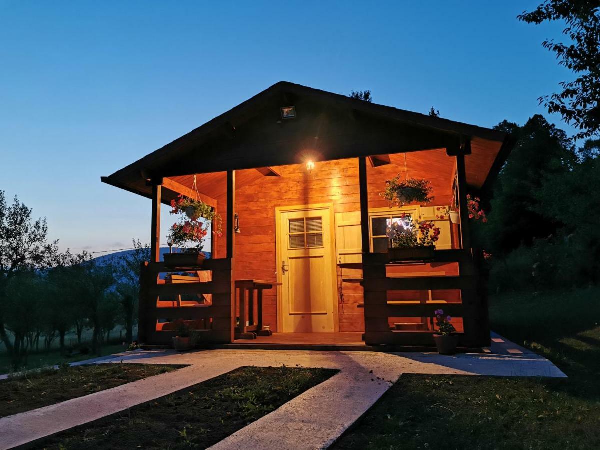 Cottage La Sierra With Jacuzzi Кореница Экстерьер фото